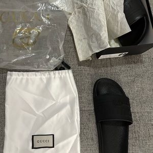 Gucci flip flops size 11.5